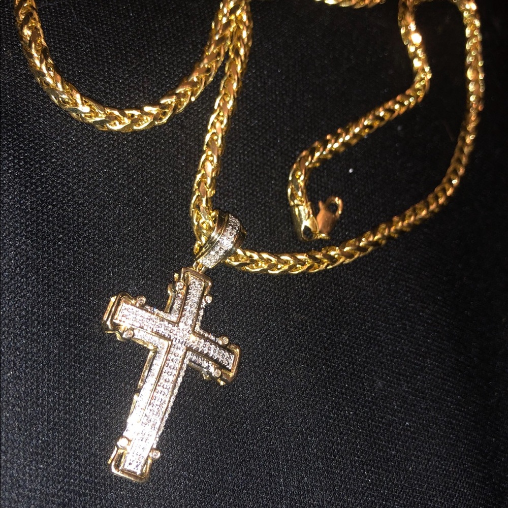 Gold Franco chain with diamond cross